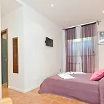Rental In Rome Paglia Apartment