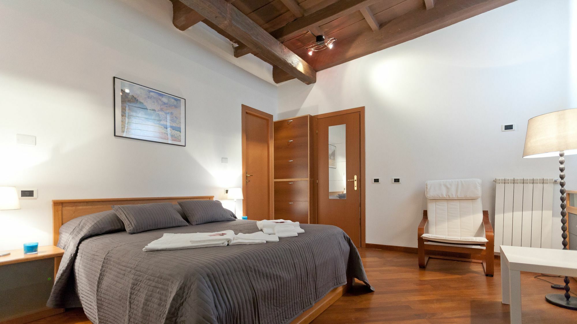 In Paglia Apartment