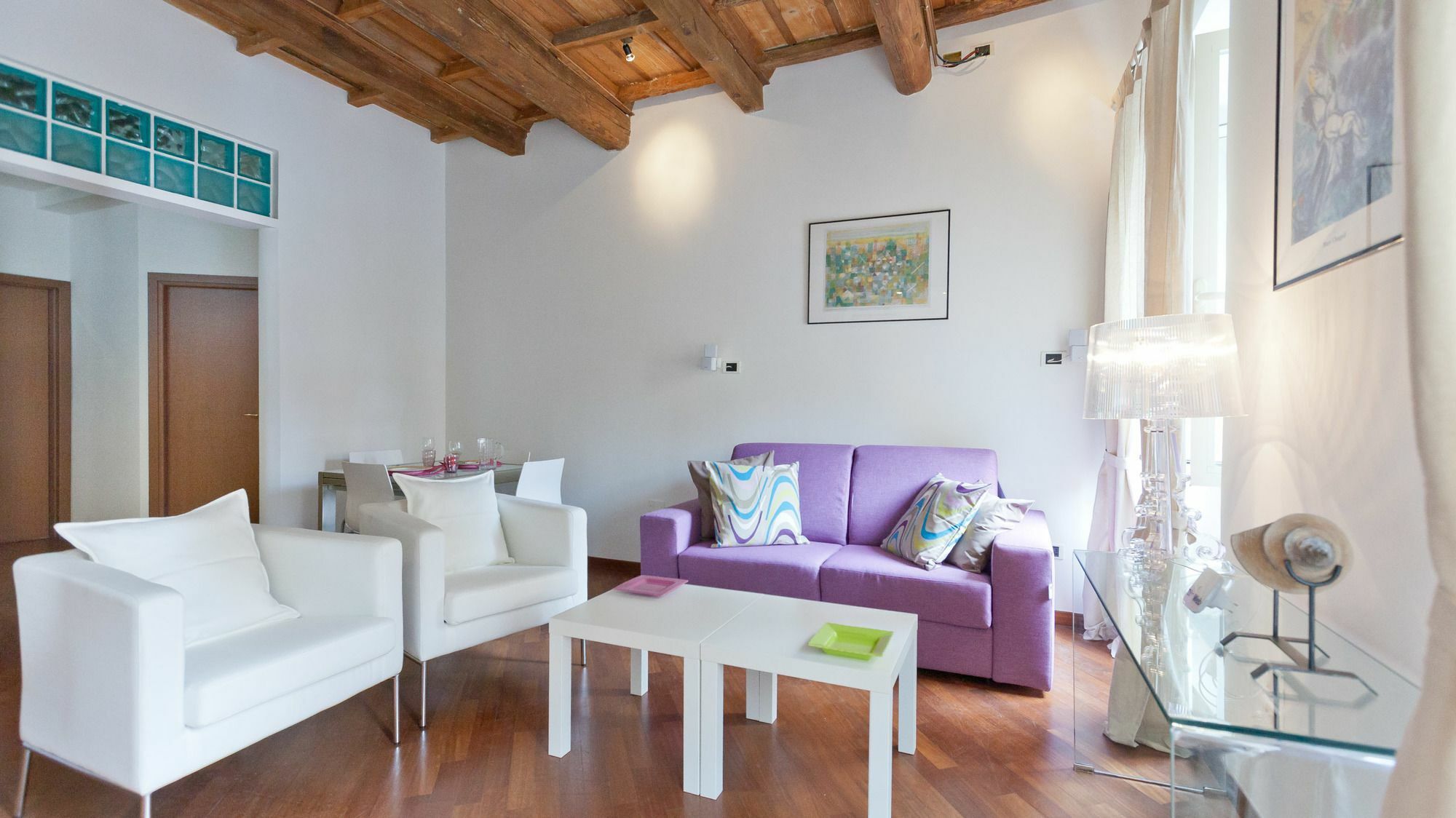 In Paglia Apartment *